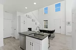 7151 W Iron Spring Ln, West Jordan, UT 84081 - Photo 8