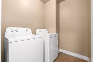 35 E Water Ln, Vineyard, UT 84059 - Photo 14