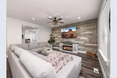 35 E Water Ln, Vineyard, UT 84059 - Photo 10