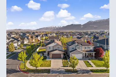 35 E Water Ln, Vineyard, UT 84059 - Photo 2