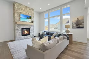 916 N Rocky Mountain Way, Elk Ridge, UT 84651 - Photo 10