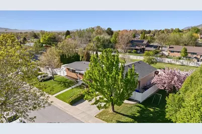 455 E 900 S, Centerville, UT 84014 - Photo 46