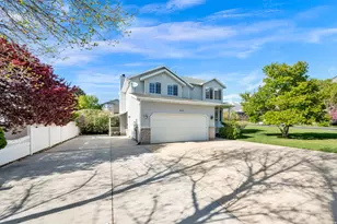 4652 W Vista Dr, Highland, UT 84003 - Photo 2