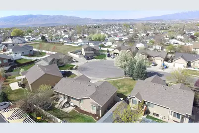 241 S River Bend Ct W, Lehi, UT 84043 - Photo 30