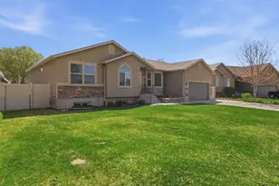 241 S River Bend Ct W, Lehi, UT 84043 - Photo 2