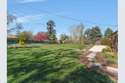 8628 S Mount Majestic Rd, Sandy, UT 84093 - Photo 28