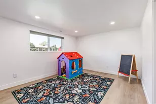 10251 S 535 E, Sandy, UT 84070 - Photo 24
