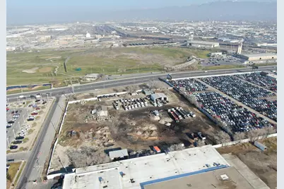 647 W 3300 S, South Salt Lake, UT 84119 - Photo 2