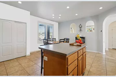 6773 S Liza Ln, West Jordan, UT 84081 - Photo 12