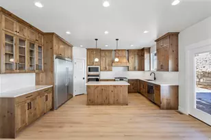 656 E Mountain Rd N, North Ogden, UT 84414 - Photo 2