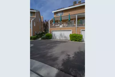 808 E Shady Creek Pl, Millcreek, UT 84106 - Photo 4