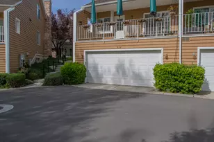 808 E Shady Creek Pl, Millcreek, UT 84106 - Photo 4