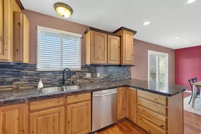 5572 W Jeremiah Dr, Kearns, UT 84118 - Photo 14