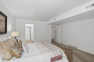 5835 S Waterbury Dr, Murray, UT 84121 - Photo 20