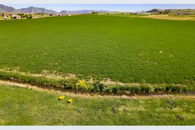 6400 S 2633 W #5, Wellsville, UT 84339 - Photo 12