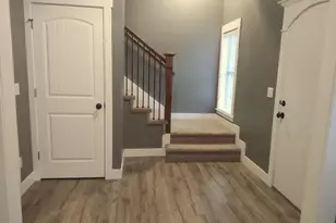 5513 W Venice Dr, Highland, UT 84003 - Photo 2