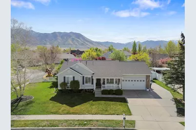 318 S Spyglass Dr, Stansbury Park, UT 84074 - Photo 1