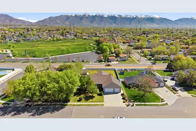 2191 S 550 W, Syracuse, UT 84075 - Photo 4