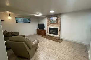 175 N 100 E, Hyrum, UT 84319 - Photo 36