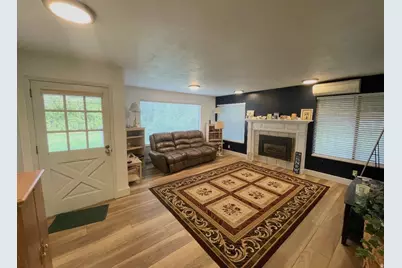 175 N 100 E, Hyrum, UT 84319 - Photo 8