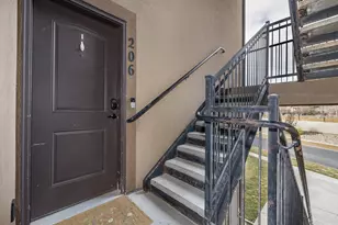 203 E Jordan Ridge Blvd, Saratoga Springs, UT 84045 - Photo 2