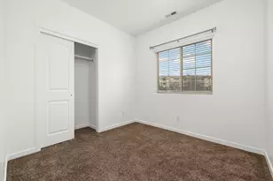 203 E Jordan Ridge Blvd, Saratoga Springs, UT 84045 - Photo 12