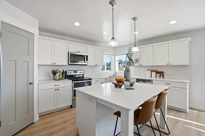 1318 W Wasatch Dr S, Saratoga Springs, UT 84045 - Photo 10