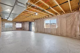 1318 W Wasatch Dr S, Saratoga Springs, UT 84045 - Photo 32