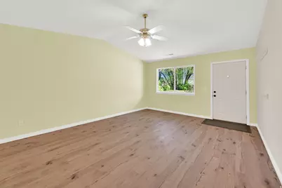 339 E 1900 St N, North Ogden, UT 84414 - Photo 6