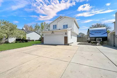 5414 S 3400 W, Roy, UT 84067 - Photo 2