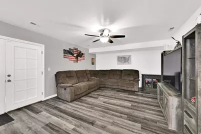 5414 S 3400 W, Roy, UT 84067 - Photo 18