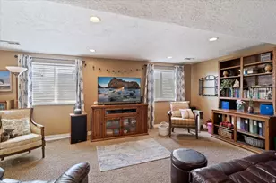 2001 S 1800 W, Syracuse, UT 84075 - Photo 18