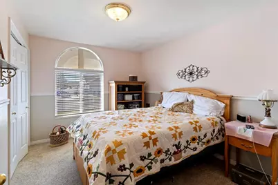 2001 S 1800 W, Syracuse, UT 84075 - Photo 16