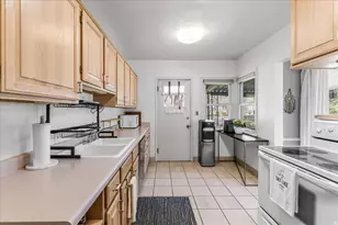 1733 E Harrison Ave S, Salt Lake City, UT 84108 - Photo 14