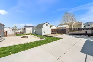 847 S 810 W, Tooele, UT 84074 - Photo 18