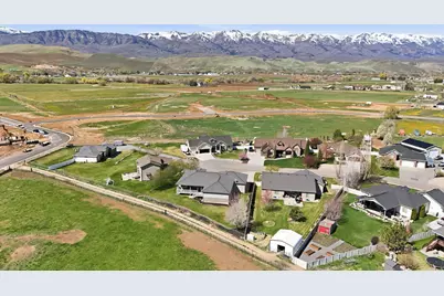 407 W Larkspur Ln, Morgan, UT 84050 - Photo 48