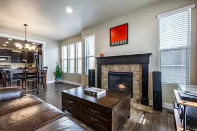 1977 E Redshoulder Dr N, Layton, UT 84040 - Photo 2