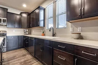 1977 E Redshoulder Dr N, Layton, UT 84040 - Photo 6