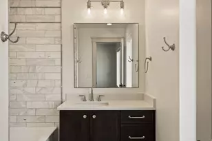 443 W 400 N, Salt Lake City, UT 84103 - Photo 14