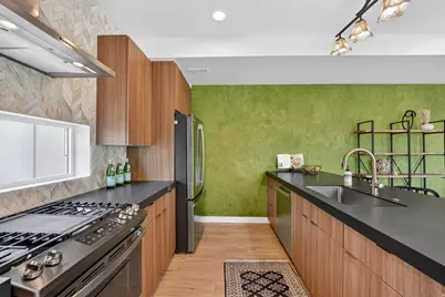 723 N 300 W #7, Salt Lake City, UT 84103 - Photo 6