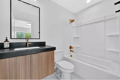 723 N 300 W #7, Salt Lake City, UT 84103 - Photo 14