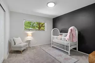 2219 E Carriage Ln S, Holladay, UT 84117 - Photo 14