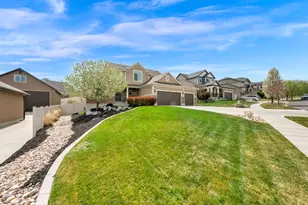 313 W Birch Dr, Saratoga Springs, UT 84045 - Photo 52