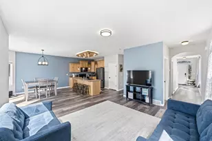 7141 W Cottage Dr, West Jordan, UT 84081 - Photo 8