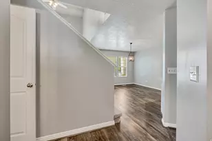 185 N 50 W, Centerville, UT 84014 - Photo 4