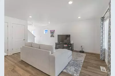 8533 W Meadow Bank Way, Magna, UT 84044 - Photo 6