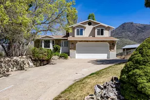 1320 N Winston Dr, Kaysville, UT 84037 - Photo 1