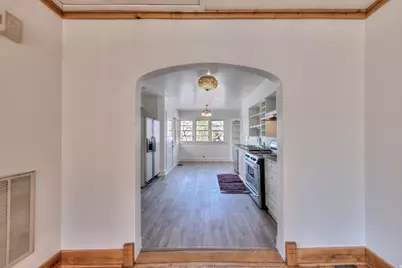 125 E 200 N, Moab, UT 84532 - Photo 6