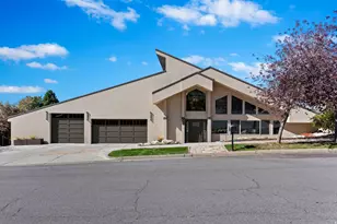 88 S Moss Hill Dr E, Bountiful, UT 84010 - Photo 4
