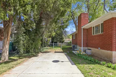 98 Dixie Ave, Layton, UT 84041 - Photo 20